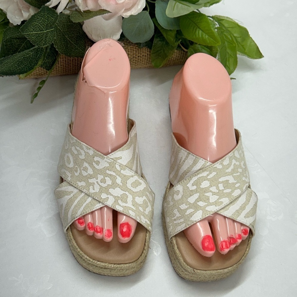 Stylish Beige Women's Sandals